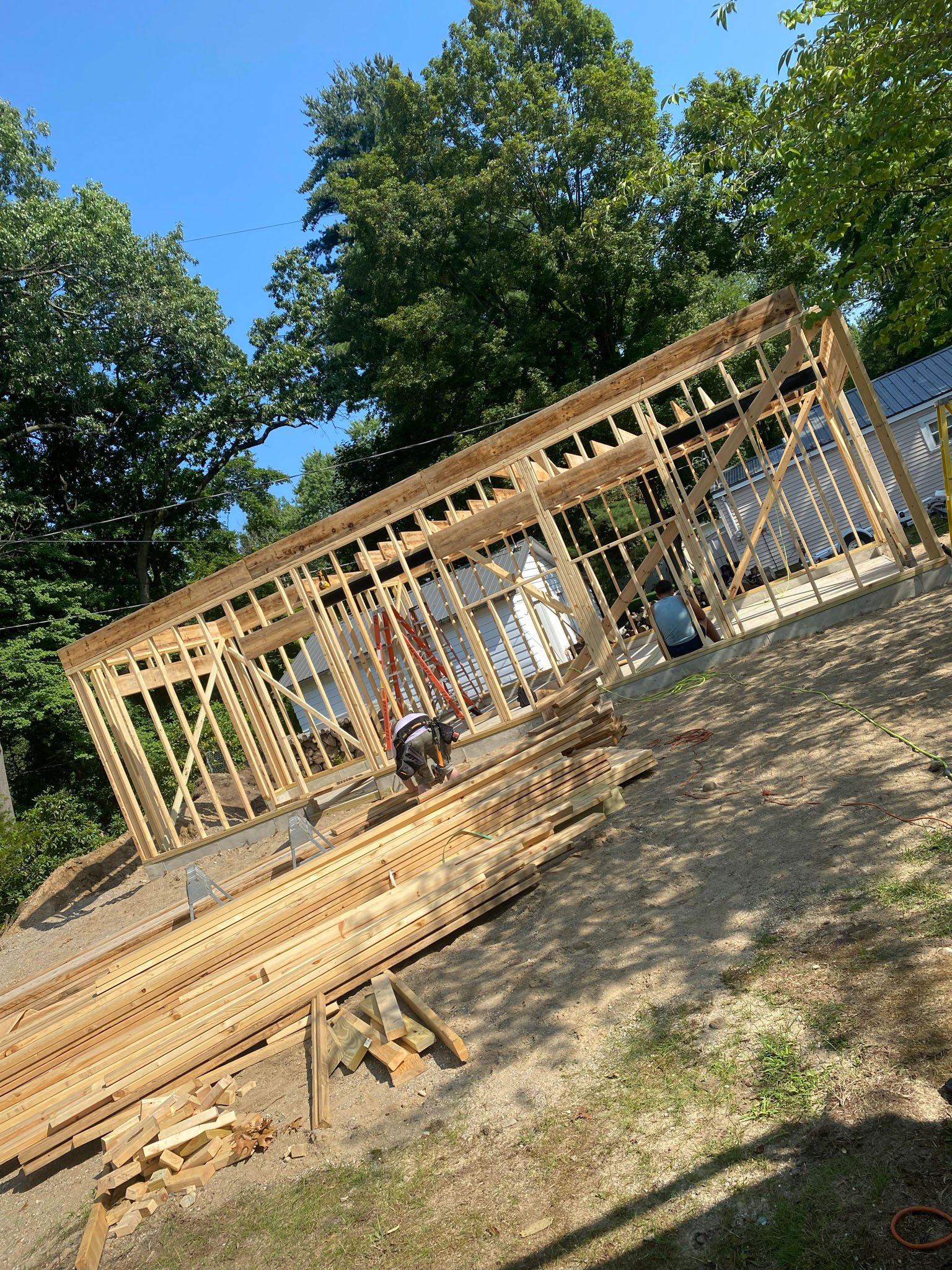 Professional construction and handyman services in Michigan